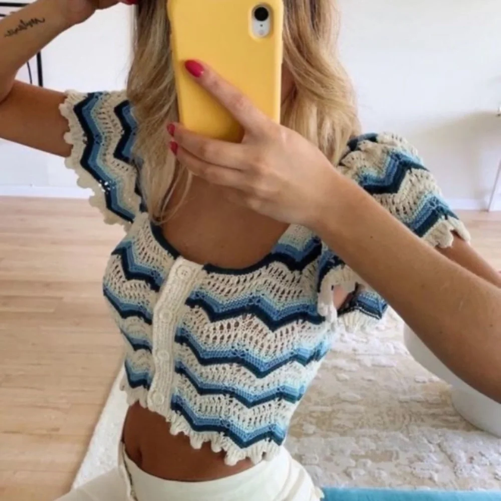 Zara Crochet NWT Crop Top Chevron Scalloped Button Front